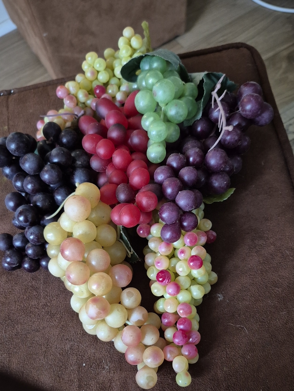 Vintage Rubber Grapes Seven Clusters